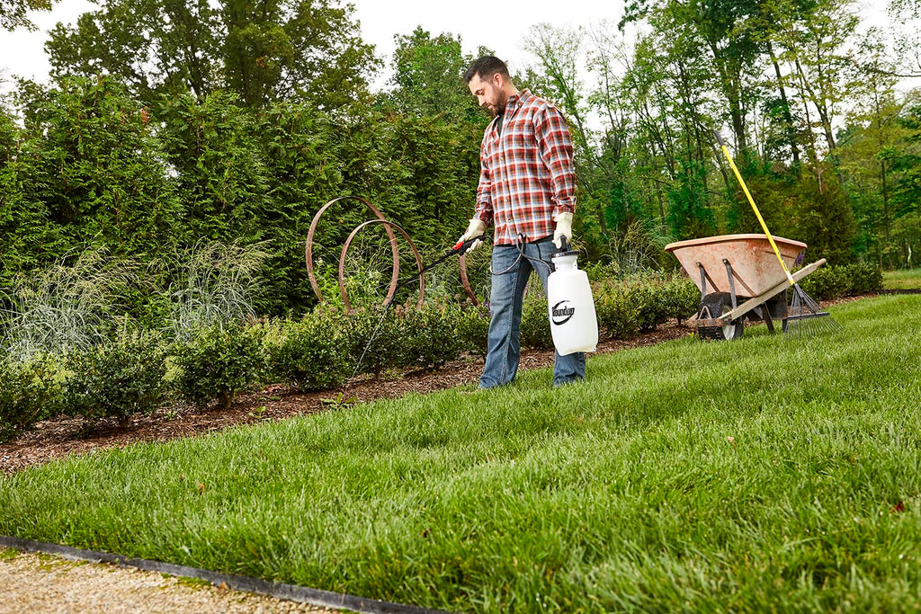 2-Gallon Lawn and Garden Sprayer R579890